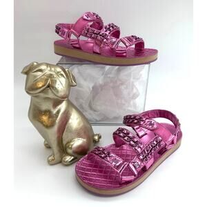 Chanel CC Pink Metallic Leather Dad Sandals Hook Eye Closure EU 35 US 4 4.5 5